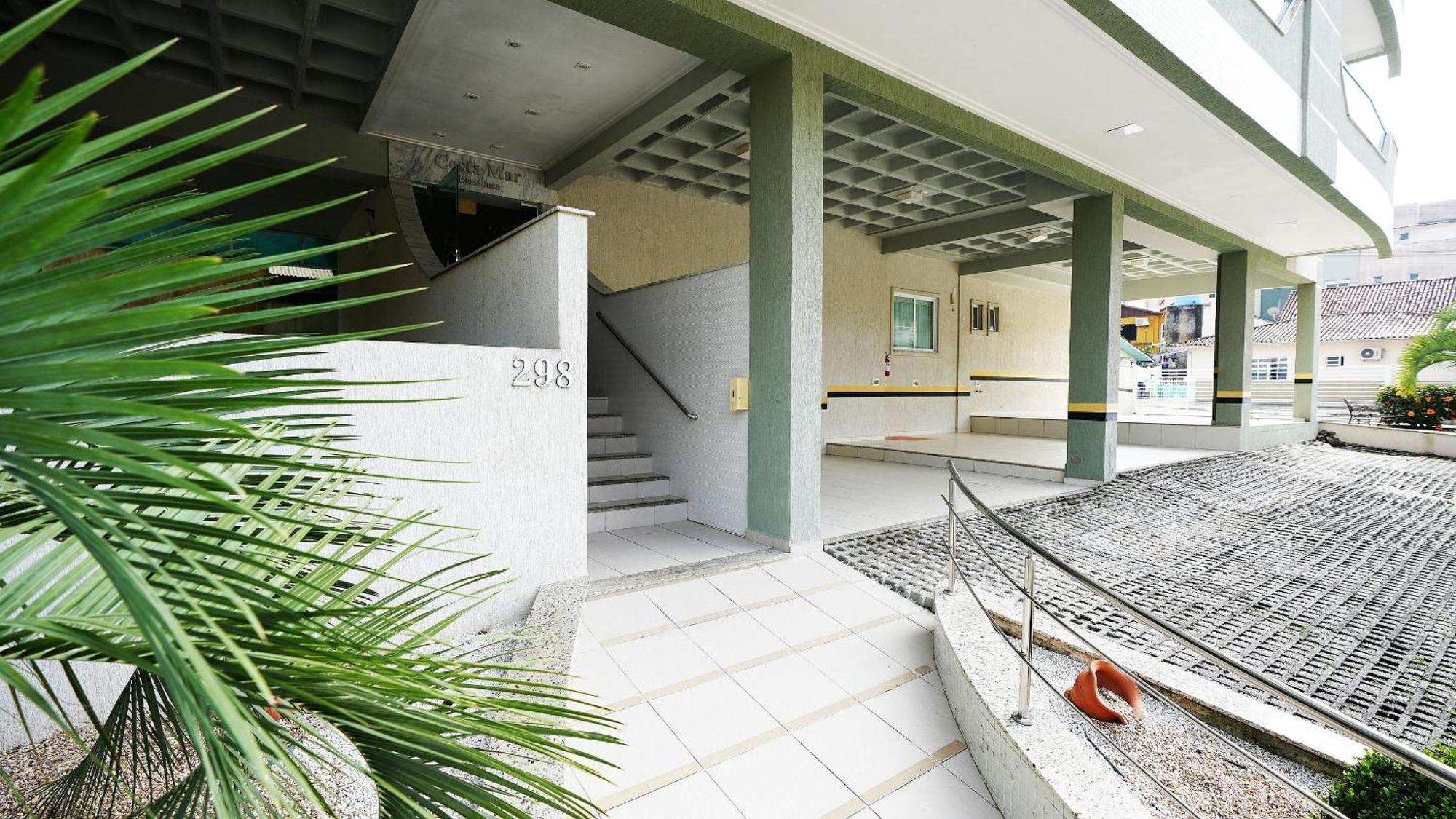 Edificio Costa Mar - Centro De Bombinhas Διαμέρισμα Εξωτερικό φωτογραφία
